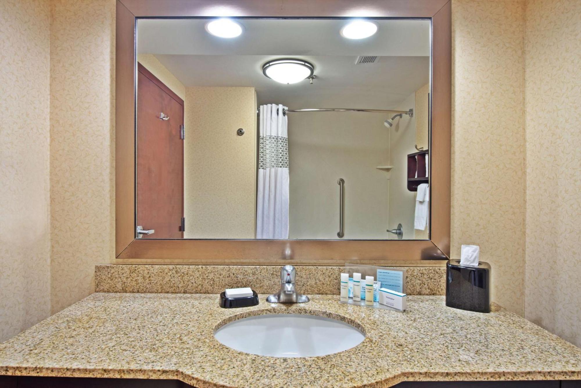 Hampton Inn Huntington/Barboursville Extérieur photo